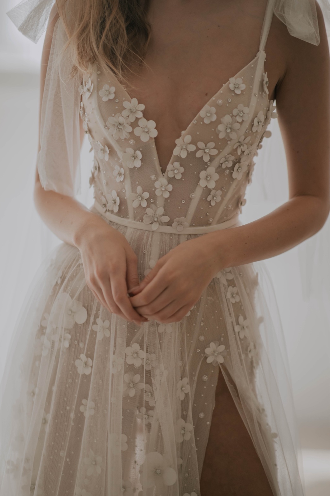 Kiss of Venus — look 19