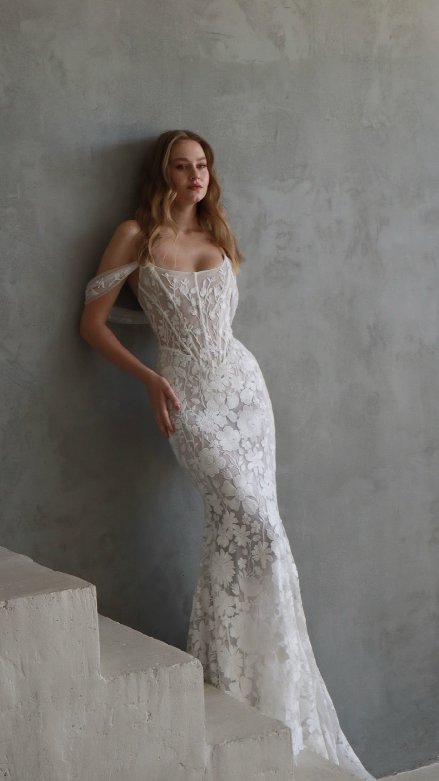 Kiss of Venus — look 20